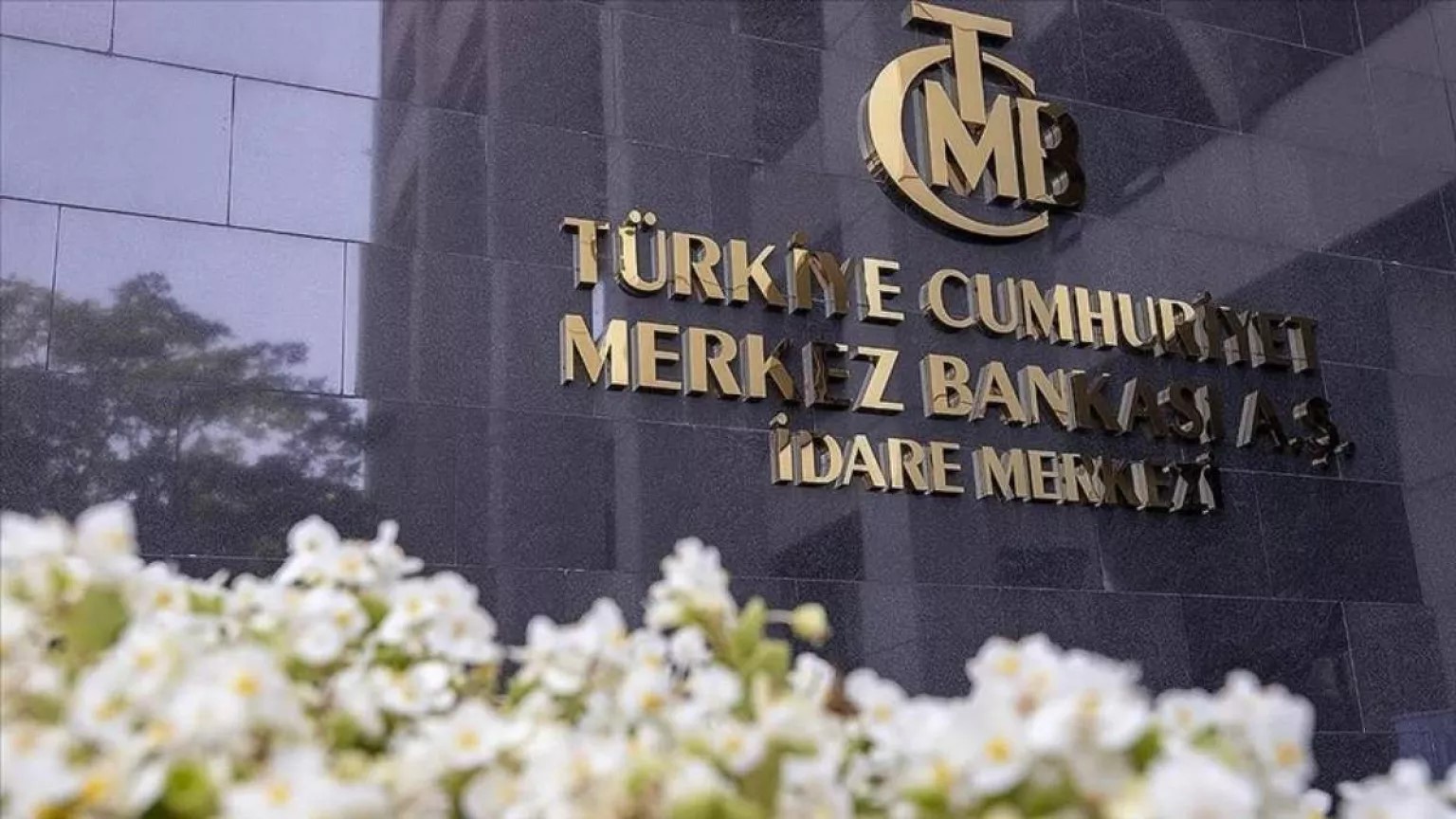 Merkez Bankası’ndan Sürpriz Döviz Hamlesi: Cuma Günleri Kurda Anlamlı Dalgalanma
